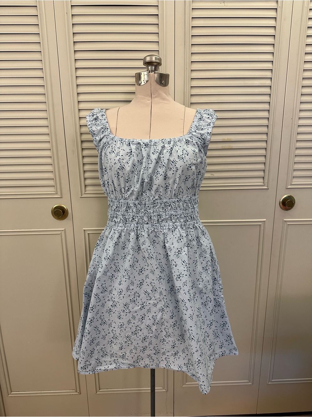 Uniqlo | 100% Cotton | Light Blue Floral Smocked Waist Sundress